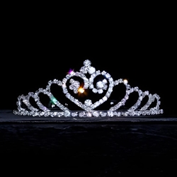 Expanding Heart Tiara - Radiant Splendor for Your Special Moment